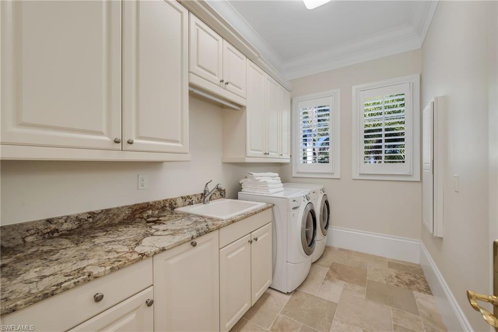 TRADITIONS - Residential