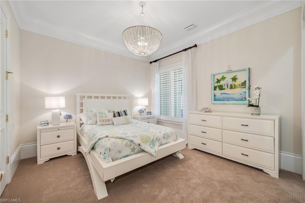 TRADITIONS - Residential