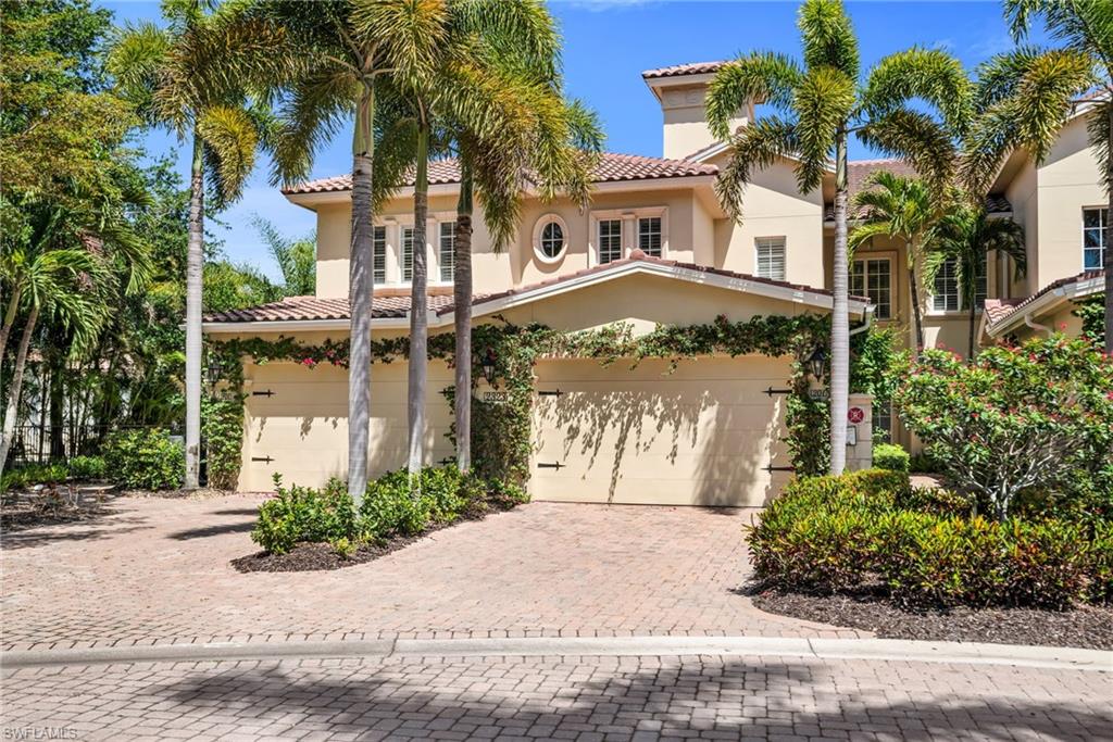 TRADITIONS - Residential