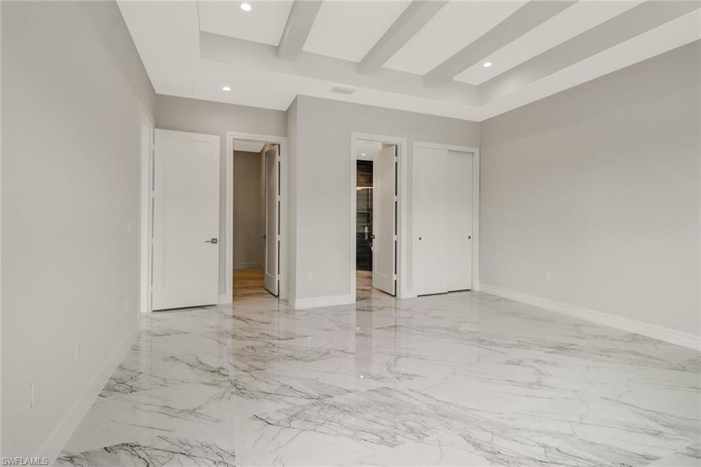 NAPLES PARK - Residential