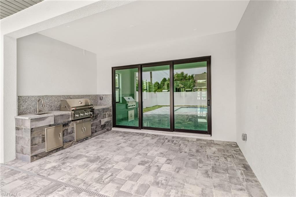 NAPLES PARK - Residential