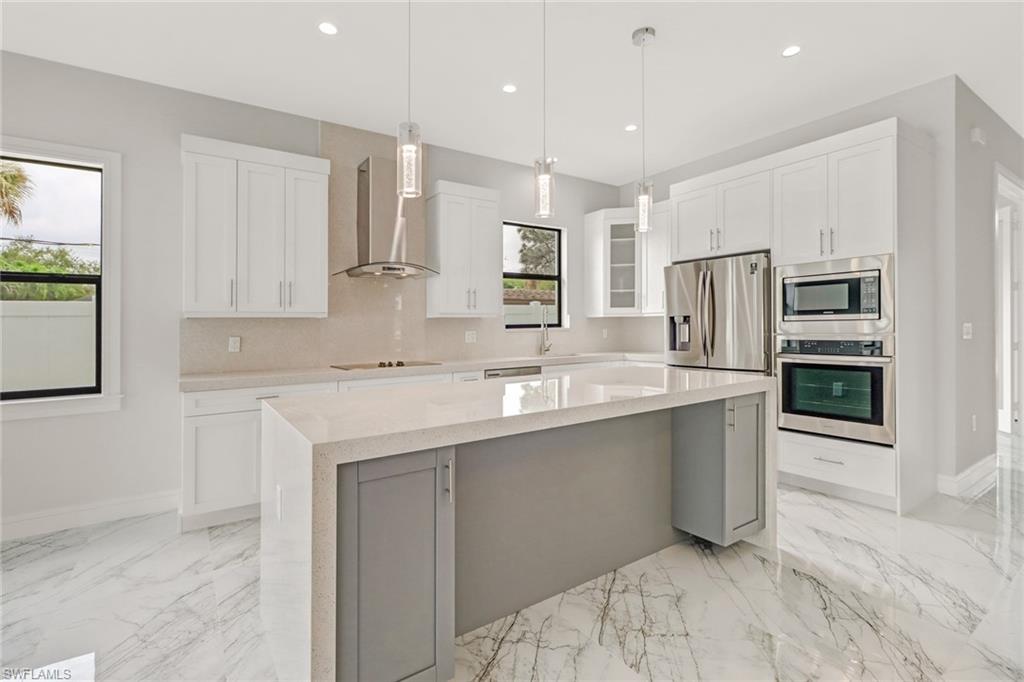 NAPLES PARK - Residential