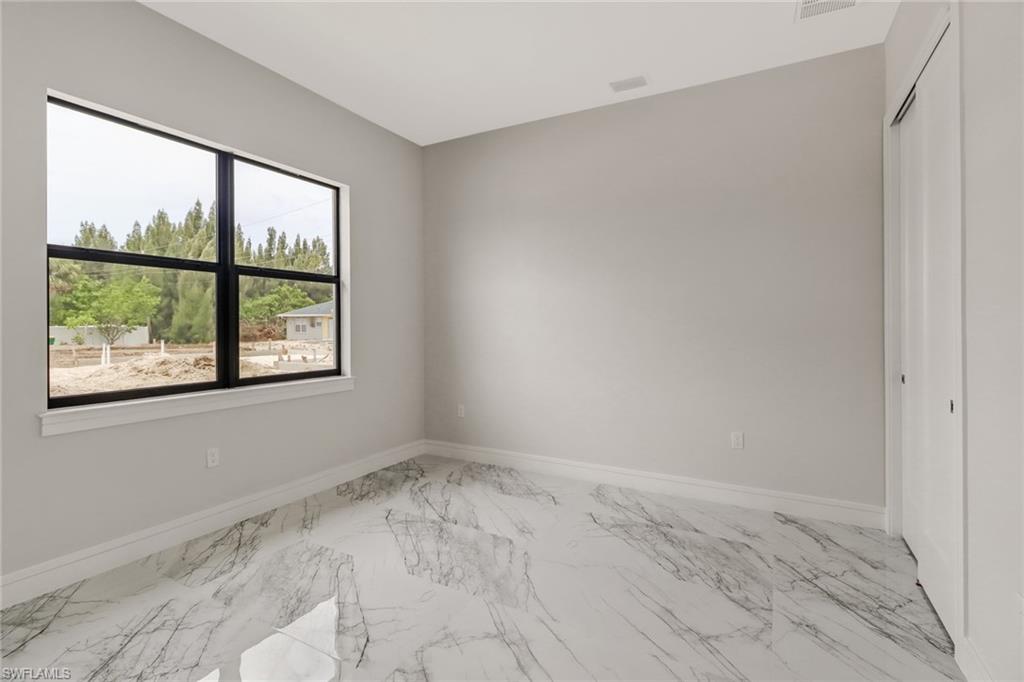 NAPLES PARK - Residential