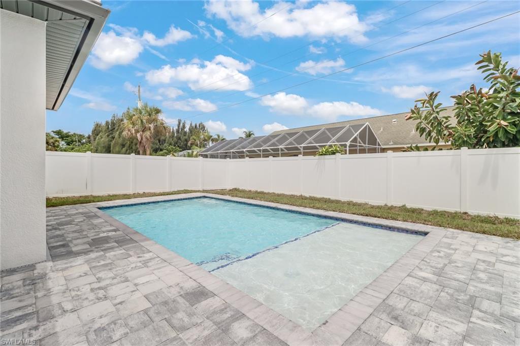 NAPLES PARK - Residential