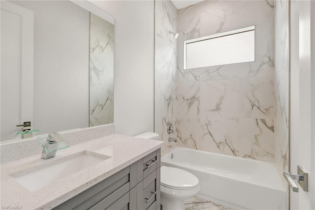 NAPLES PARK - Residential