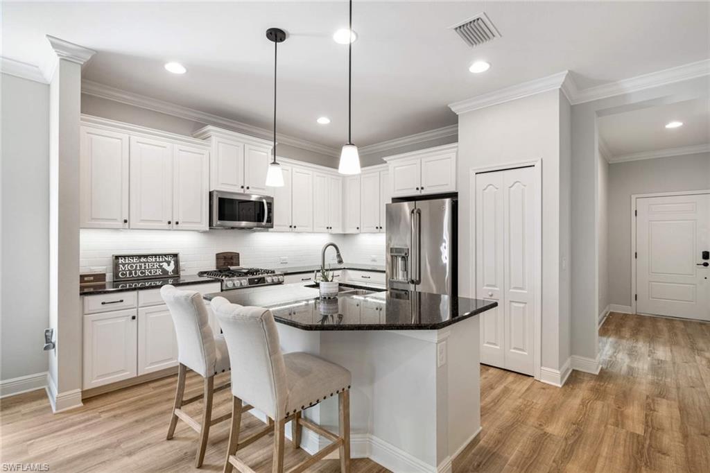 VILLA PALMERAS - Residential