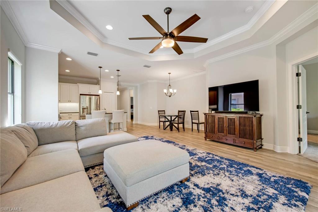 VILLA PALMERAS - Residential