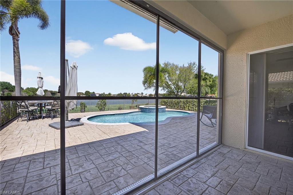 STONEYBROOK - Residential