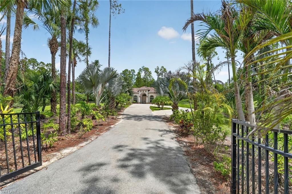 Photo of 3451 12th AVE SE, NAPLES, FL 34117 (MLS # 226006177)