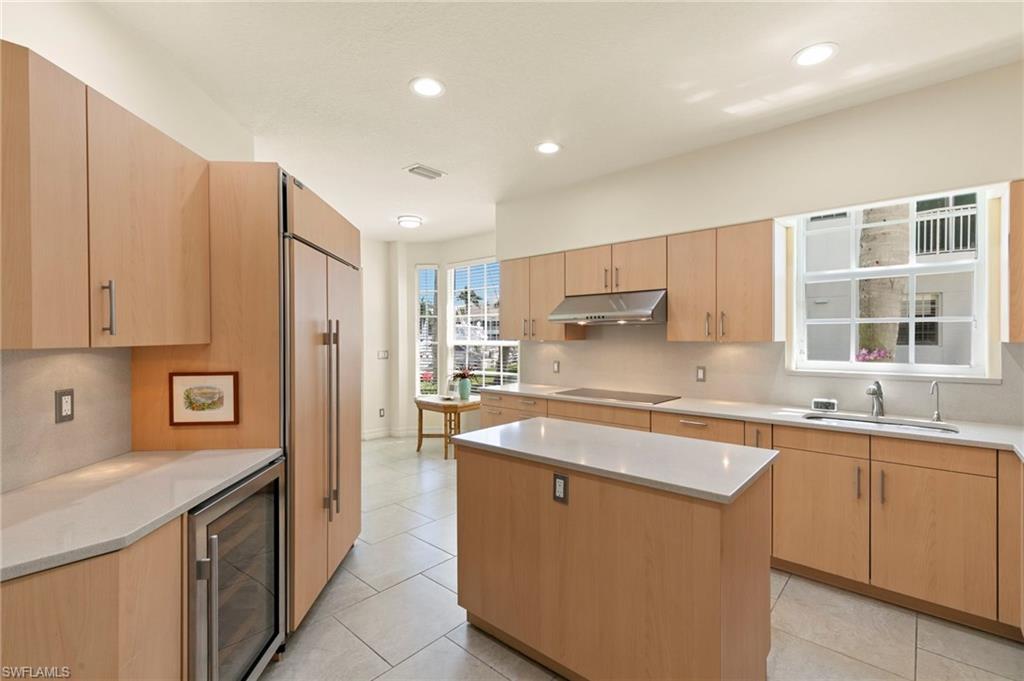 YACHT HARBOUR COVE - Residential