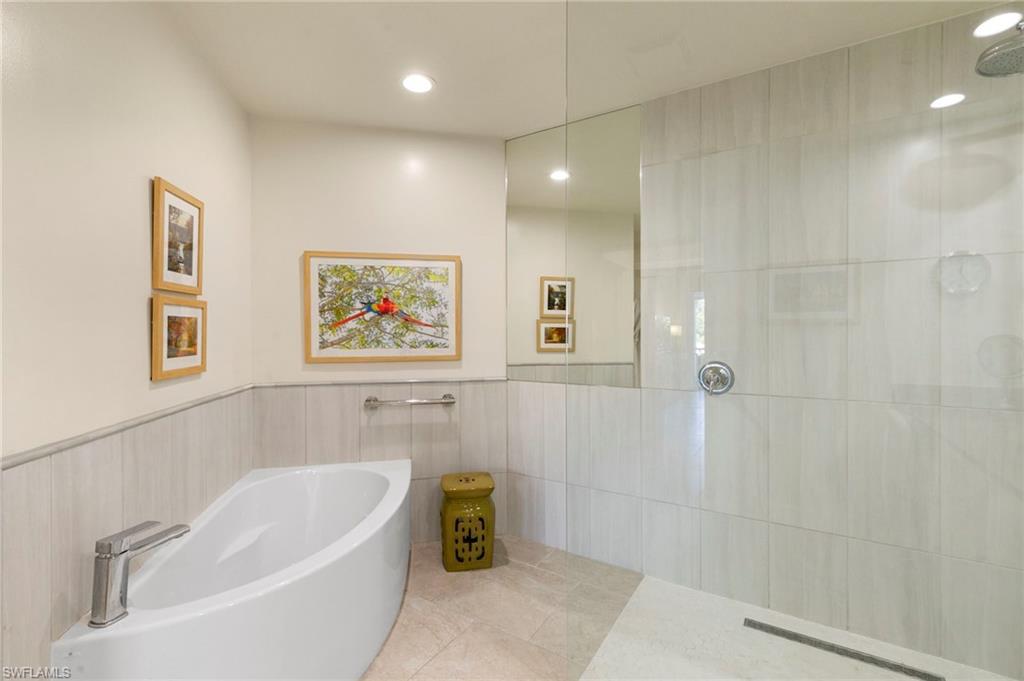 YACHT HARBOUR COVE - Residential