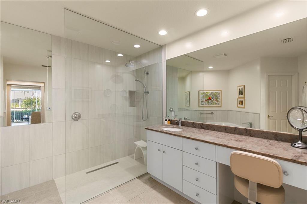 YACHT HARBOUR COVE - Residential