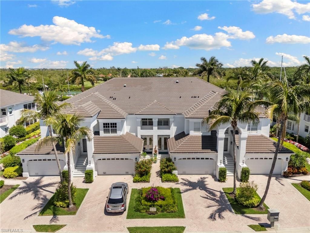 Photo of 1733 Gulfstar DR S #302, NAPLES, FL 34112 (MLS # 226018034)