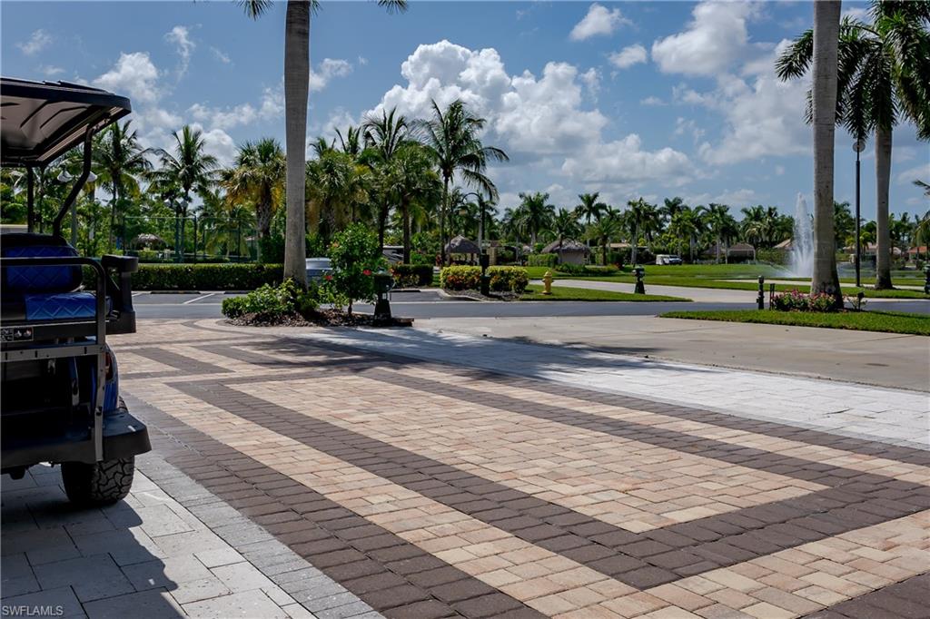 NAPLES MOTORCOACH RESORT - Land