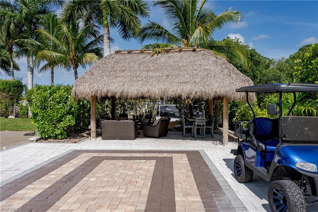 NAPLES MOTORCOACH RESORT - Land