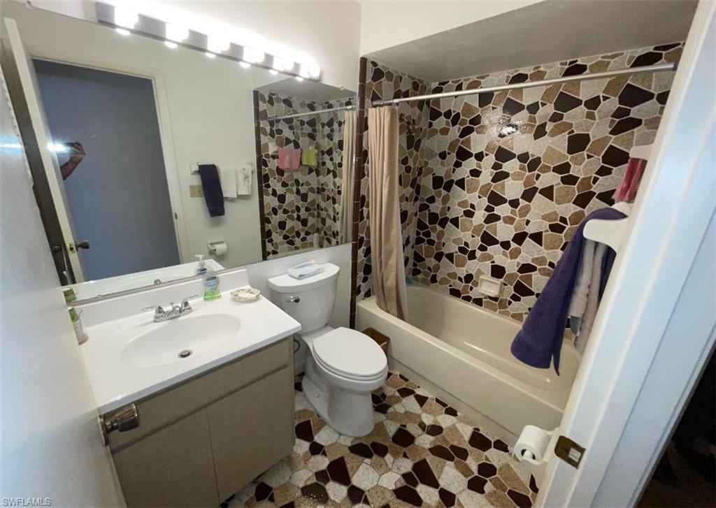 WOODCREST VILLAGE - Residential