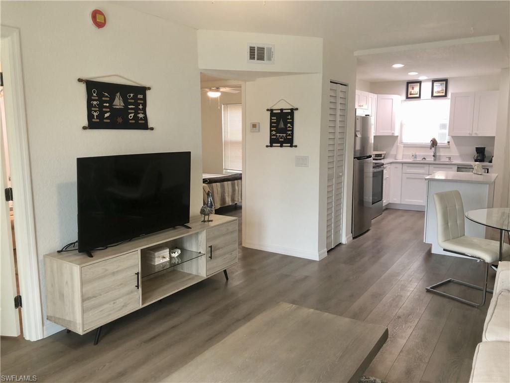 DAVIS WOODS CONDOMINIUM - Residential