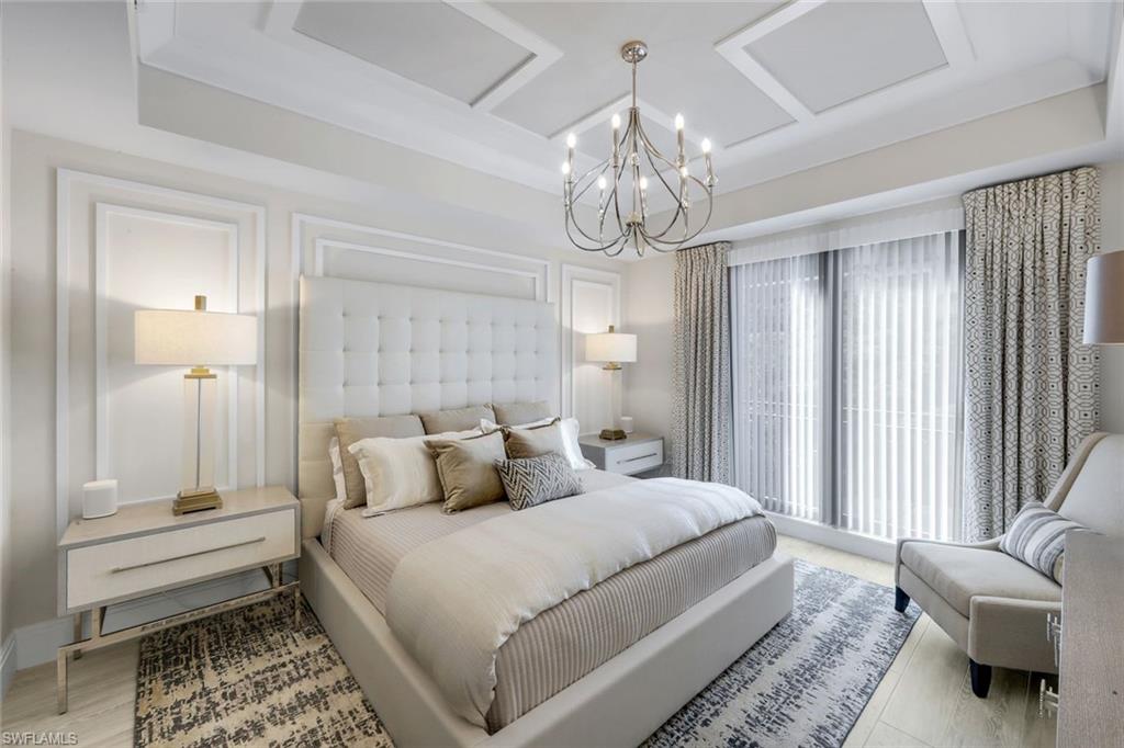 NAPLES SQUARE - Residential