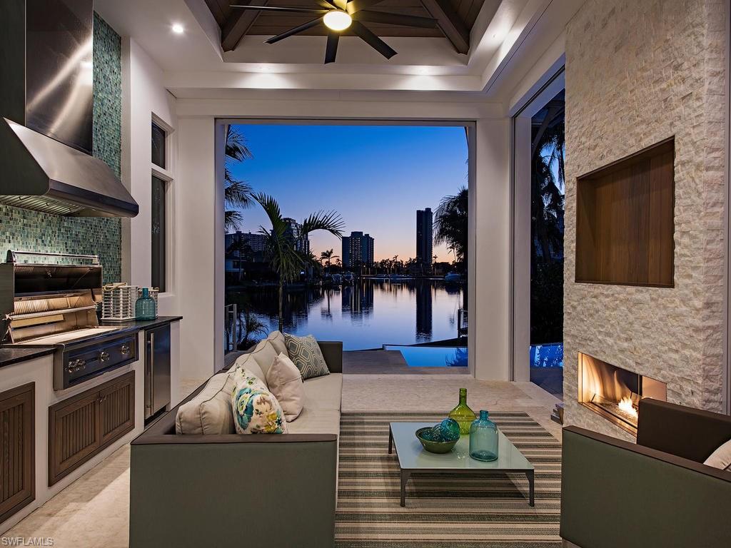 PARK SHORE - Residential