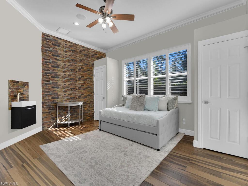 BRIARCLIFF - Residential