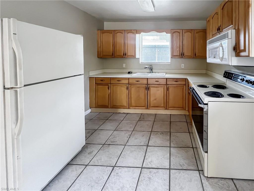 HEITMANS - Residential Lease