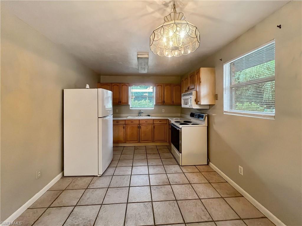 HEITMANS - Residential Lease