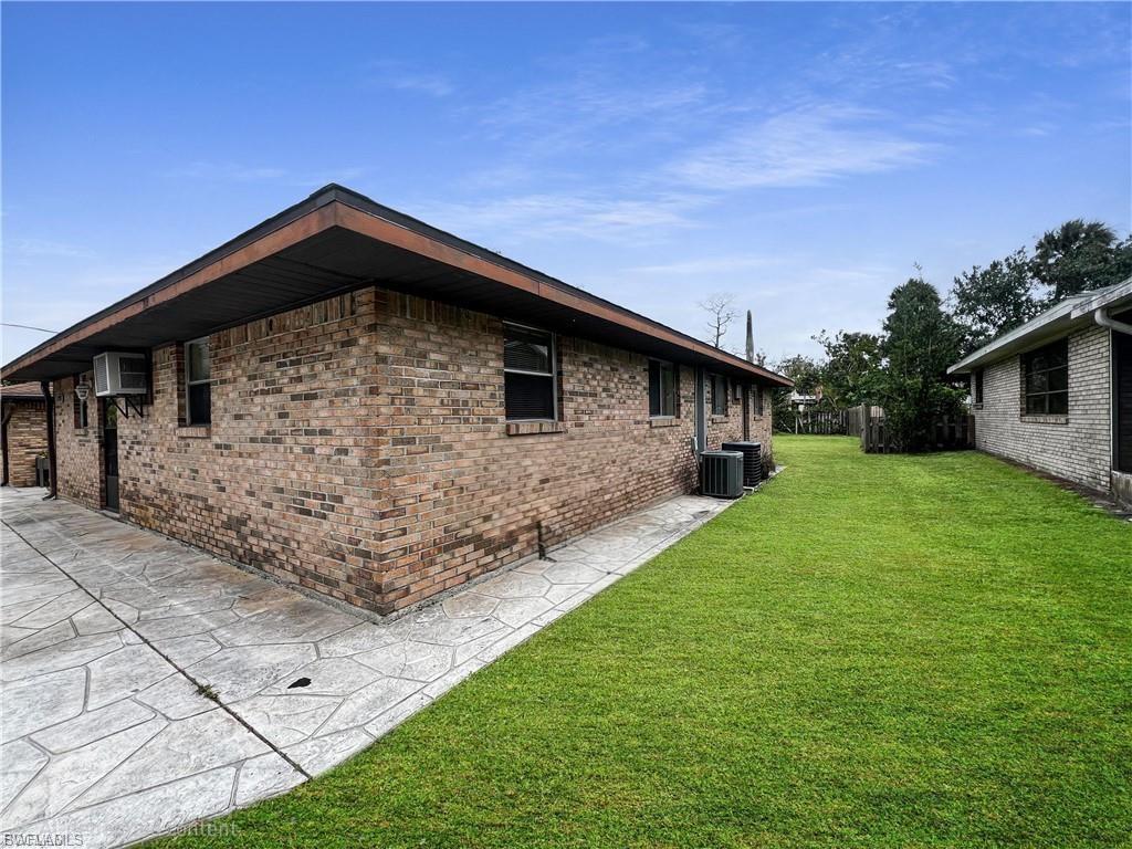 HEITMANS - Residential Lease