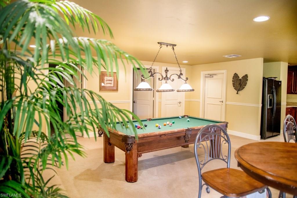 PARKSIDE CONDO - Residential