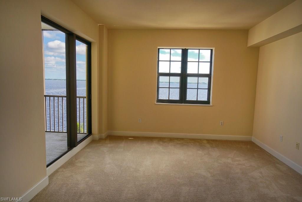 PARKSIDE CONDO - Residential