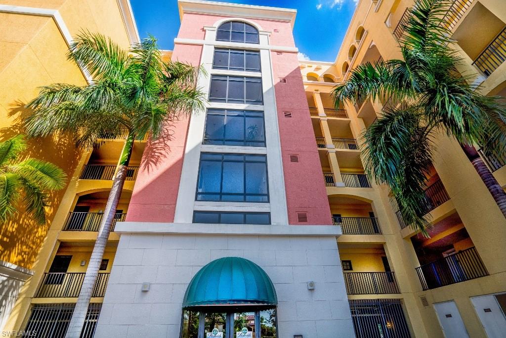 PARKSIDE CONDO - Residential