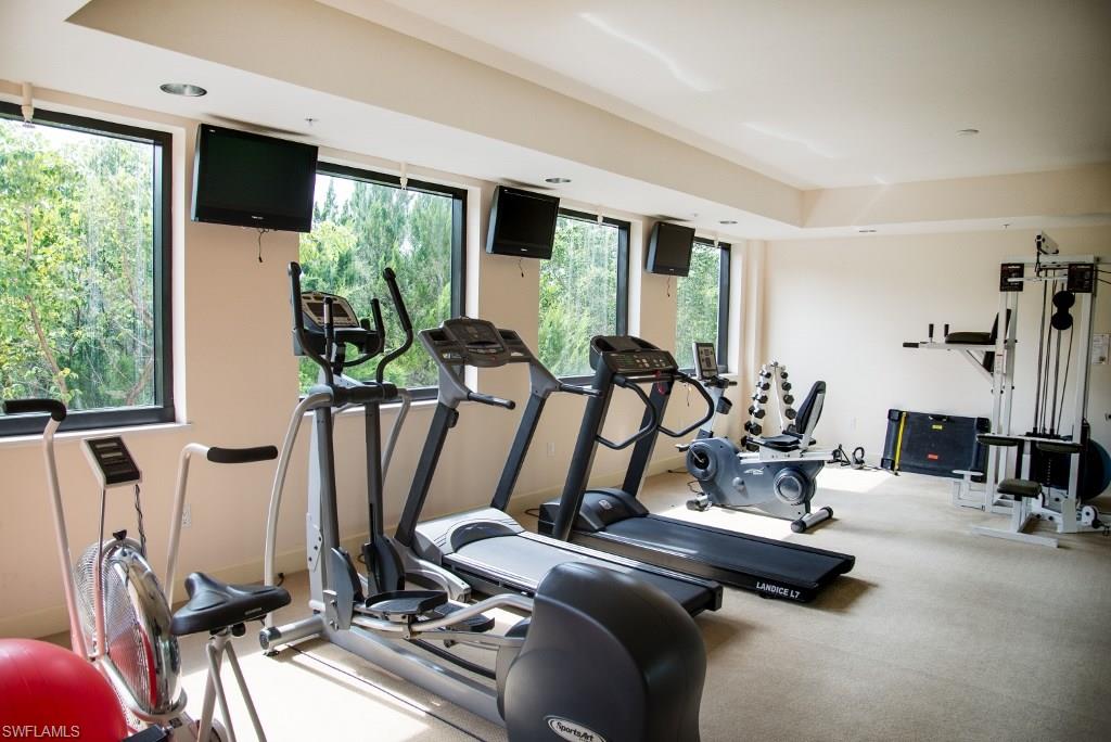 PARKSIDE CONDO - Residential