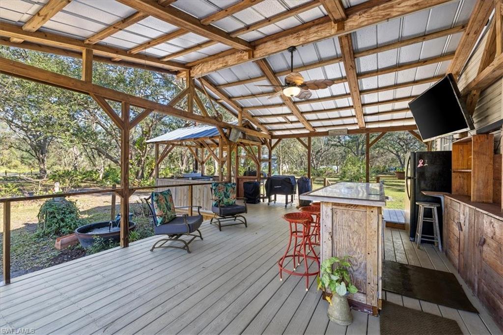 TALL PINES - Residential