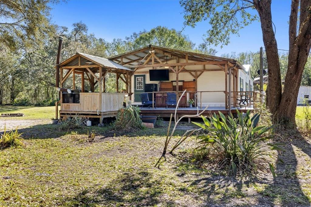 TALL PINES - Residential