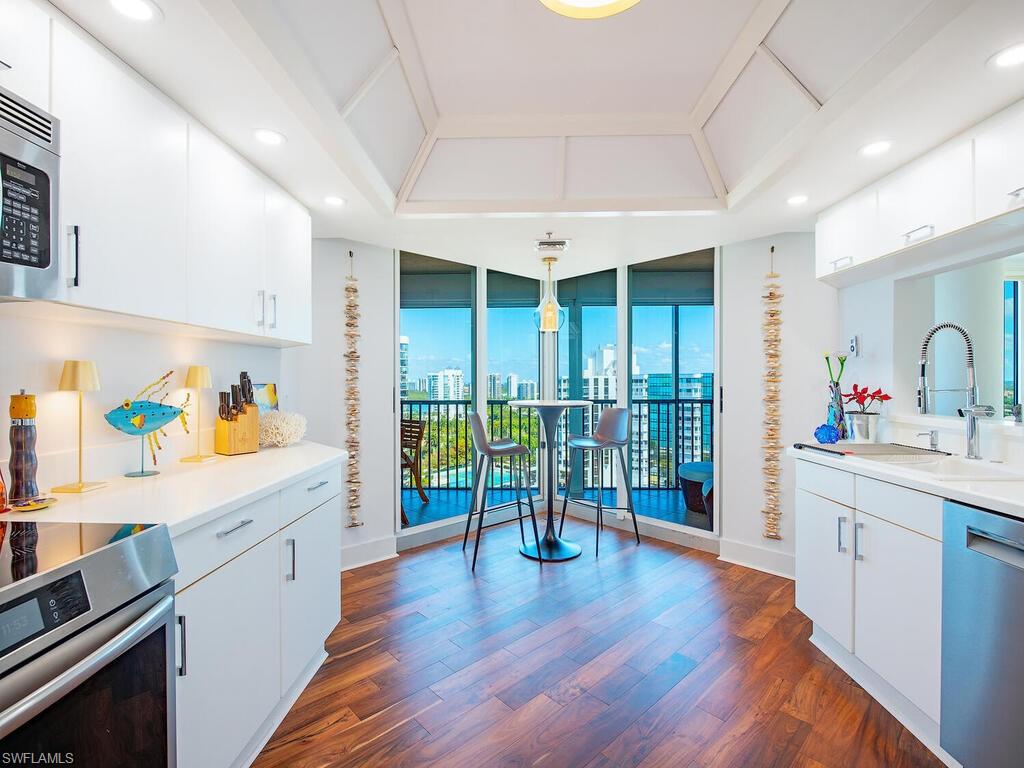 VISTAS AT PARK SHORE - Residential