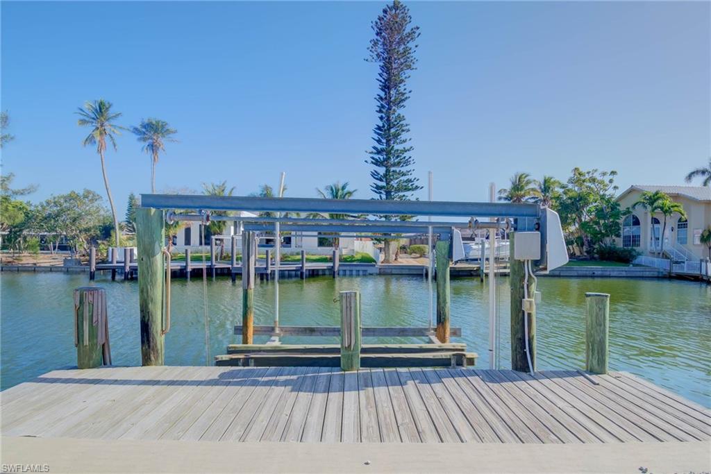 MARCO ISLAND - Residential