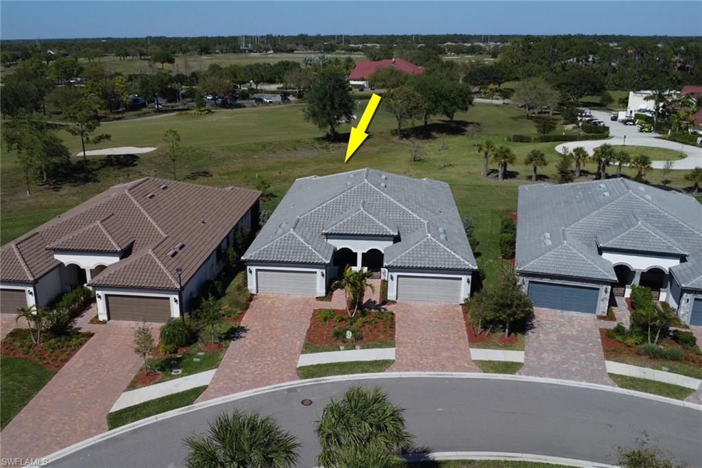 COUNTRY CLUB - Residential