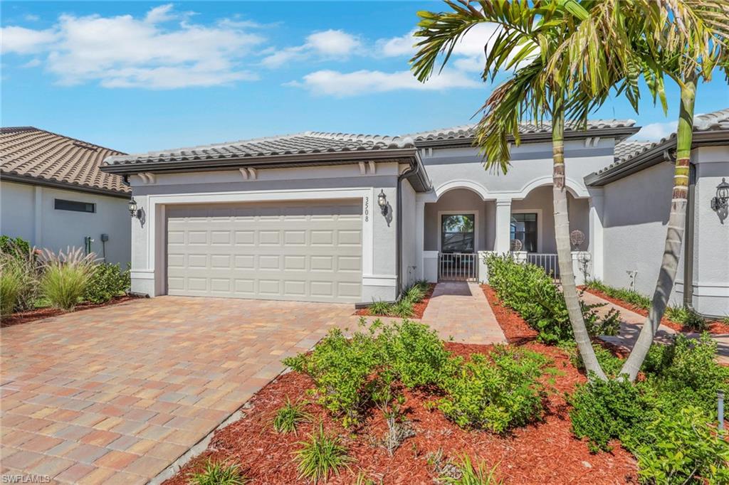 COUNTRY CLUB - Residential