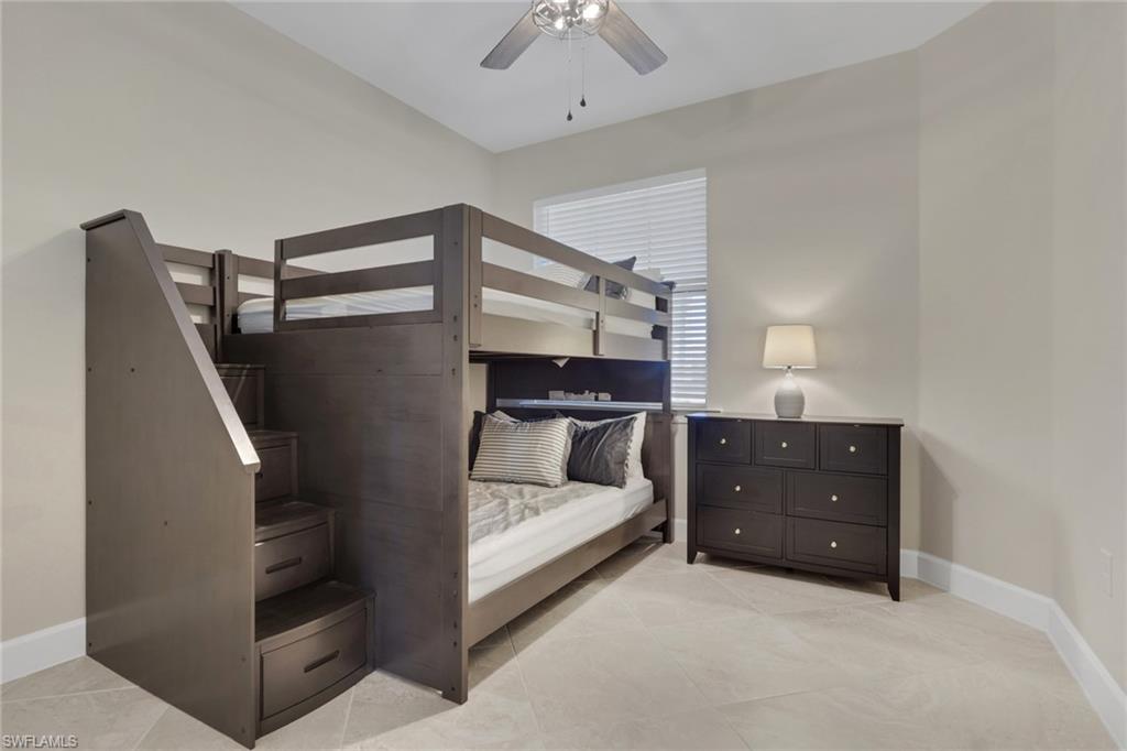 COUNTRY CLUB - Residential