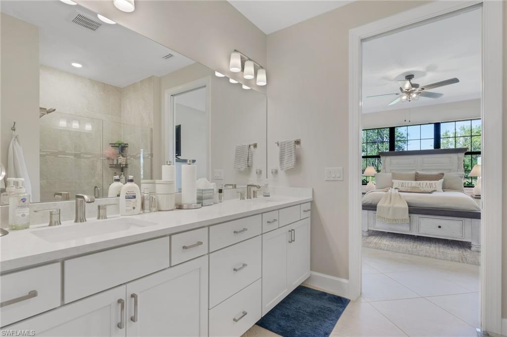 COUNTRY CLUB - Residential