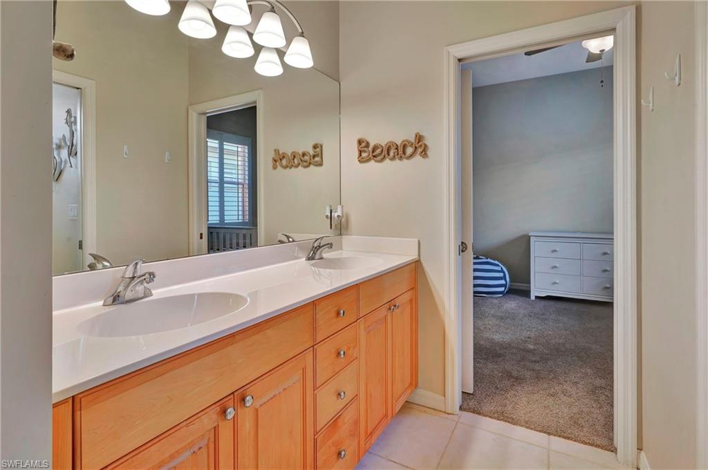 WILSHIRE LAKES - Residential