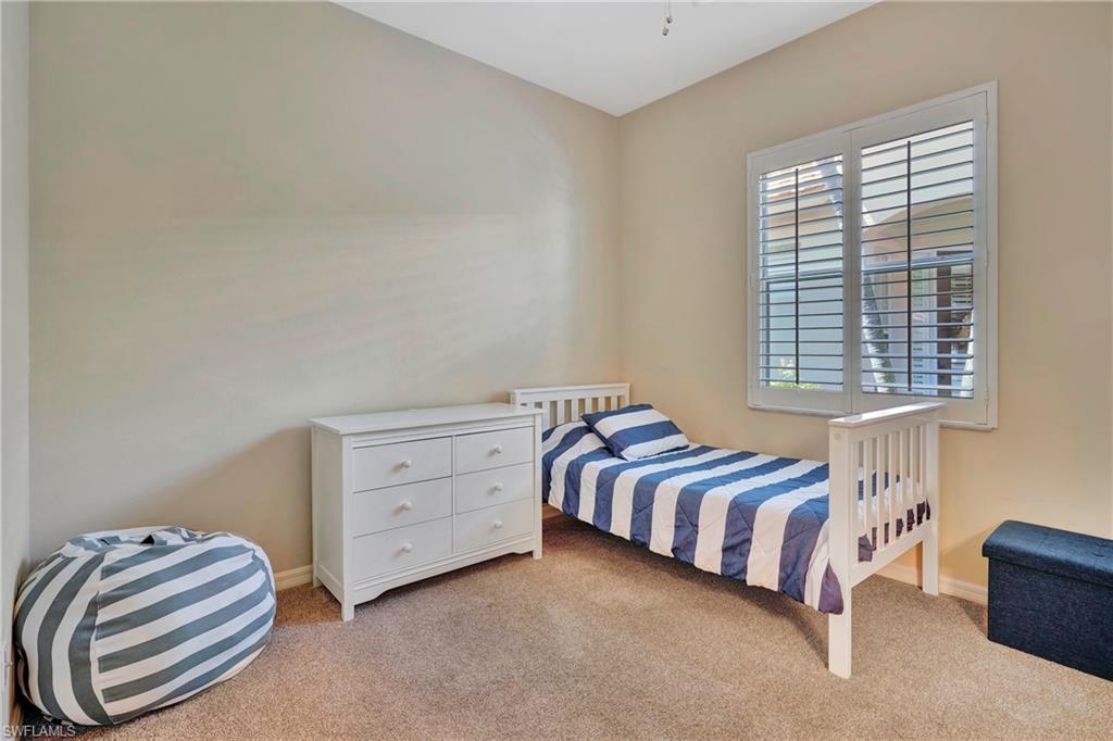 WILSHIRE LAKES - Residential