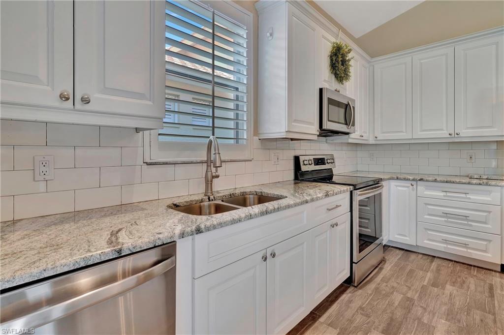 WILSHIRE LAKES - Residential