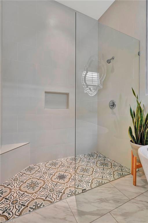 WILSHIRE LAKES - Residential