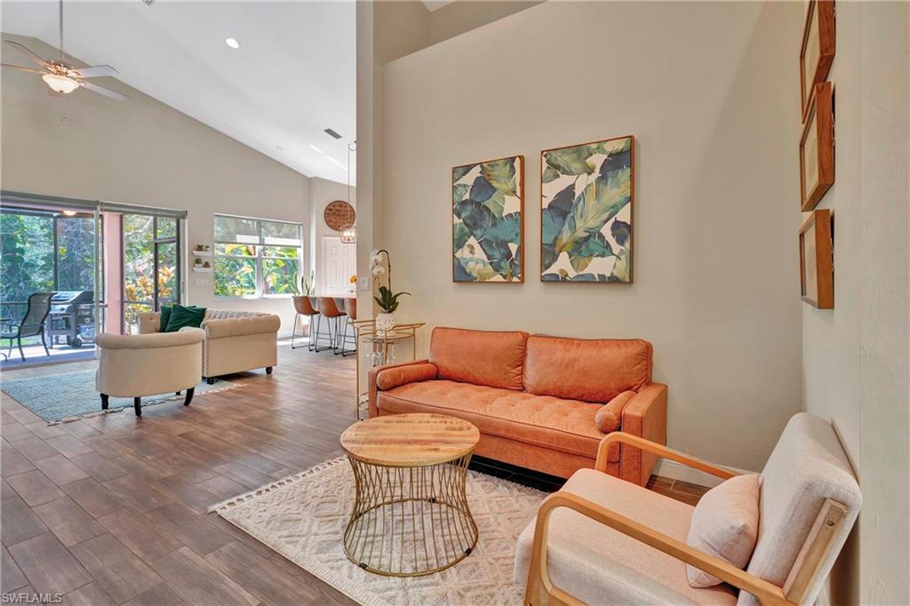 WILSHIRE LAKES - Residential