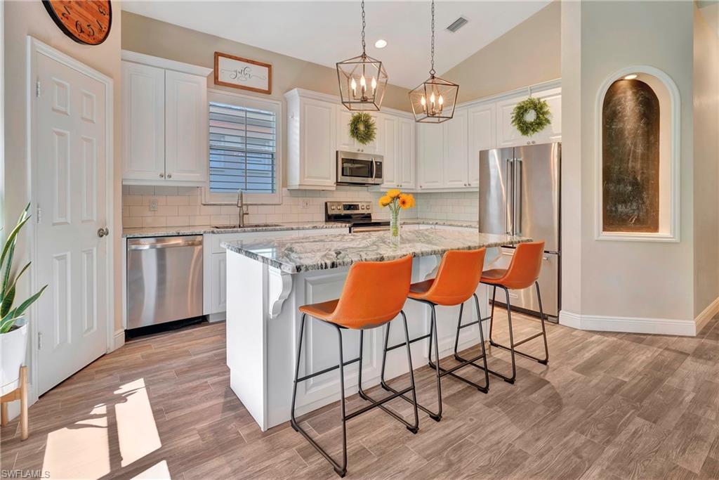 WILSHIRE LAKES - Residential