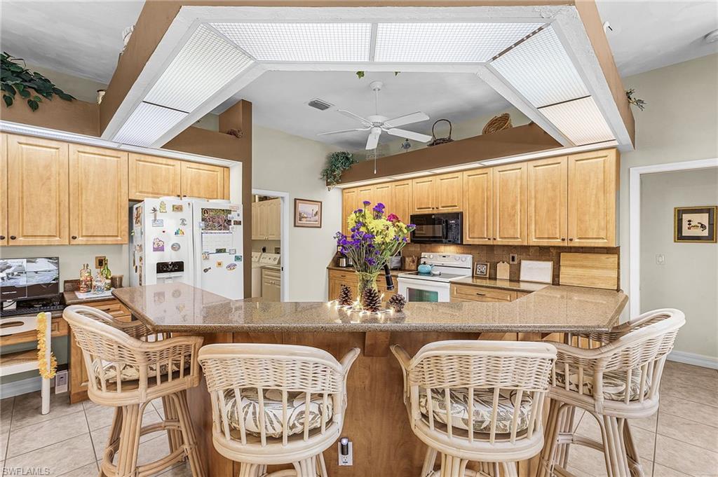 CHARLOTTE SHORES - Residential