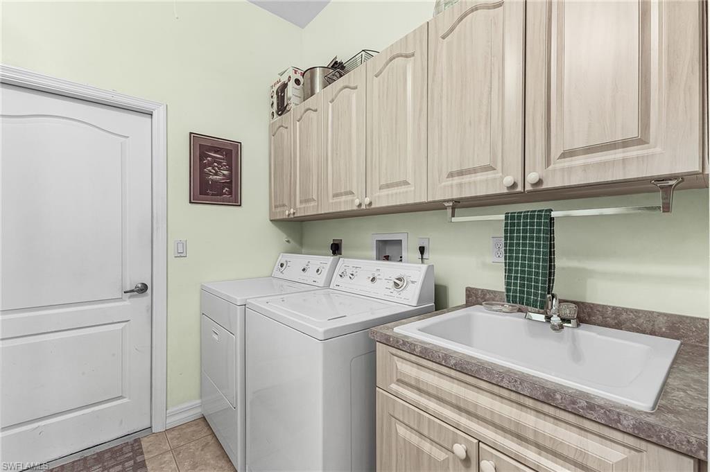 CHARLOTTE SHORES - Residential