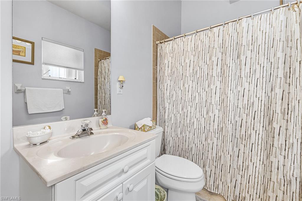 CHARLOTTE SHORES - Residential