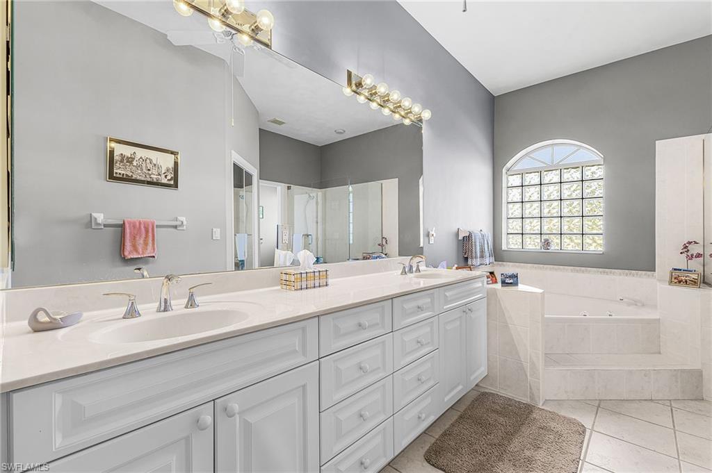 CHARLOTTE SHORES - Residential