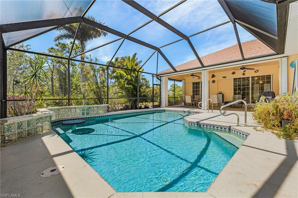 CHARLOTTE SHORES - Residential